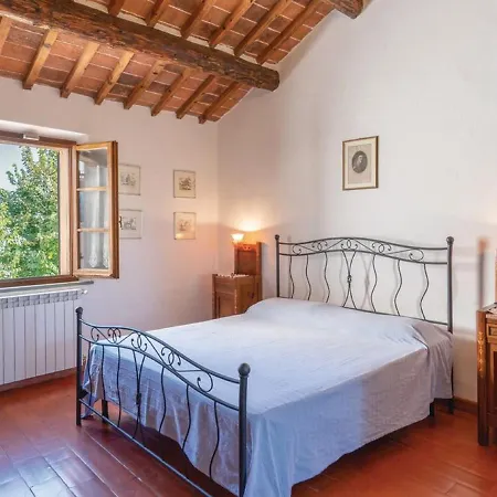 Vintage Holiday In Montecchio With Private Garden