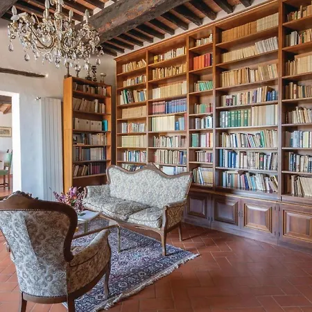 Casa vacanze Vintage Holiday In Montecchio With Private Garden