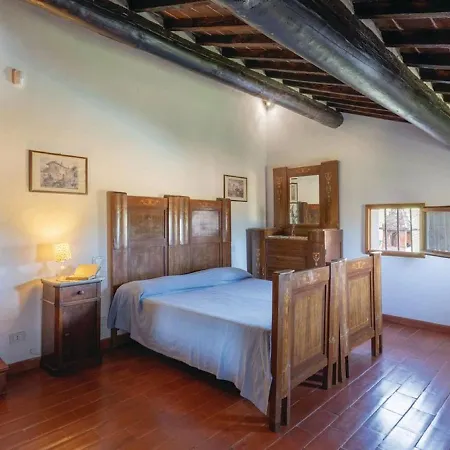Vintage Holiday In Montecchio With Private Garden